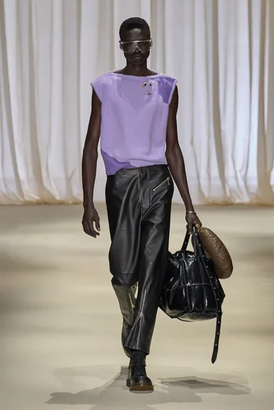 Look 30
